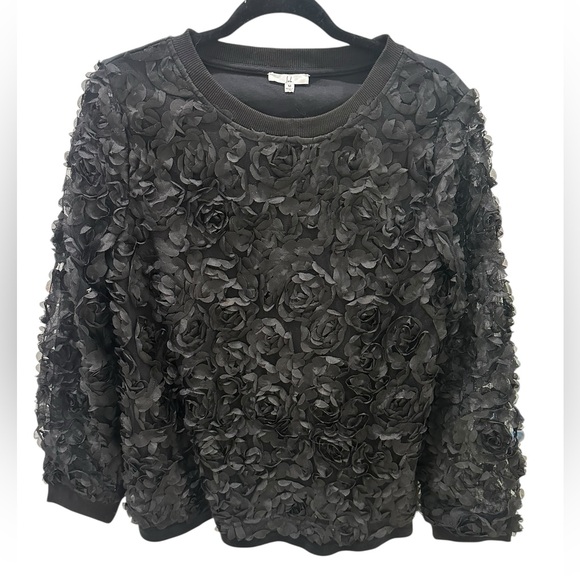 JOH. black long sleeve floral 3D blouse